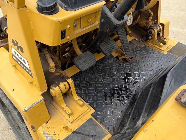 komatsu-fg25-propane-forklift-image-15