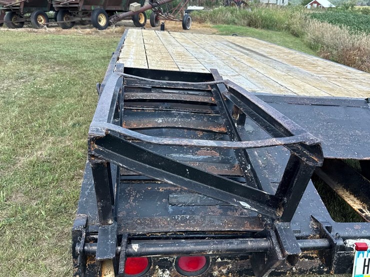 1972-fruehof-8ft-x-19ft-flatbed-equipment-trailer-image-21