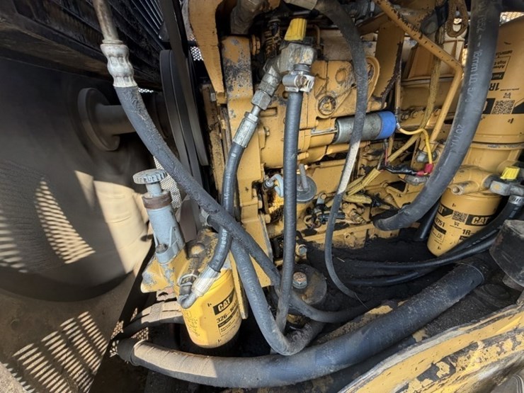 2002-caterpillar-525b-image-43