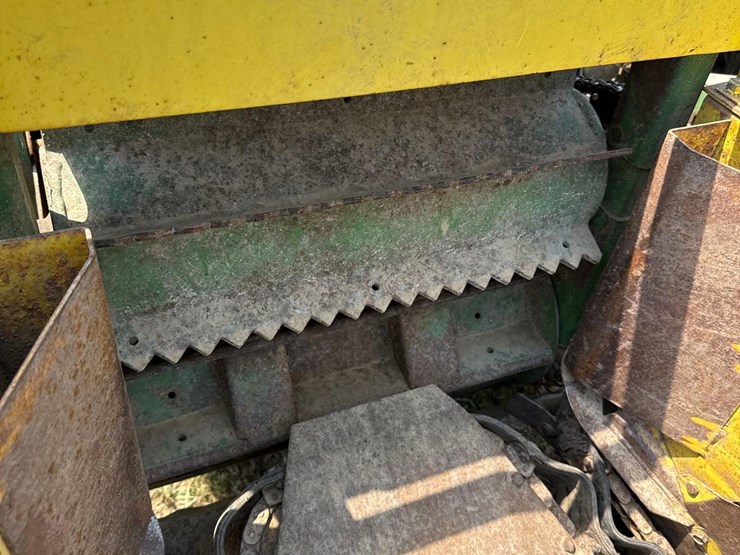 john-deere-34-image-17