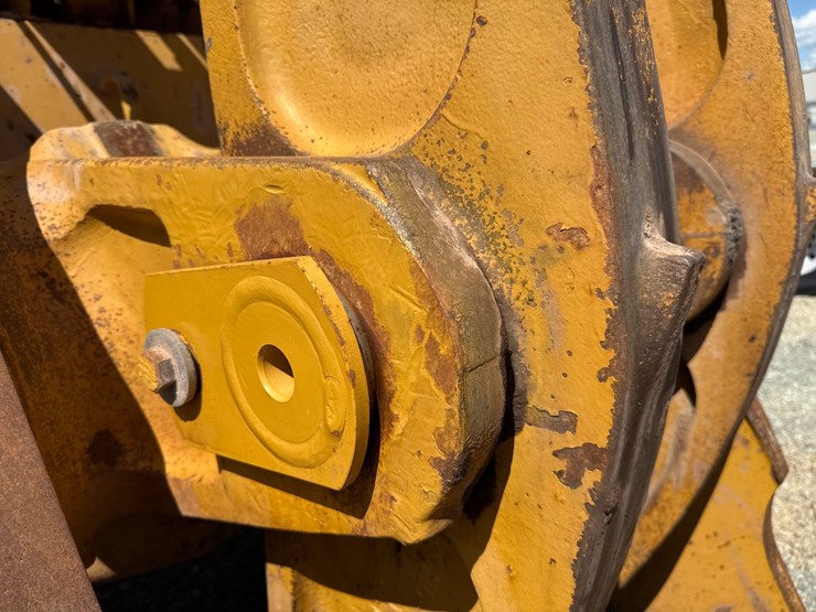 caterpillar-980g-image-17