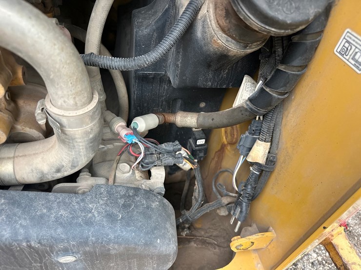 caterpillar-287d-image-41