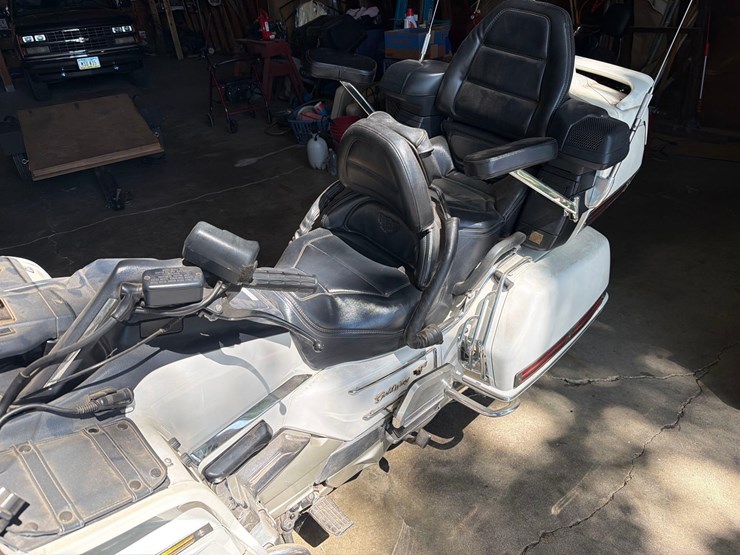 1994-honda-goldwing-motorcycle-image-18