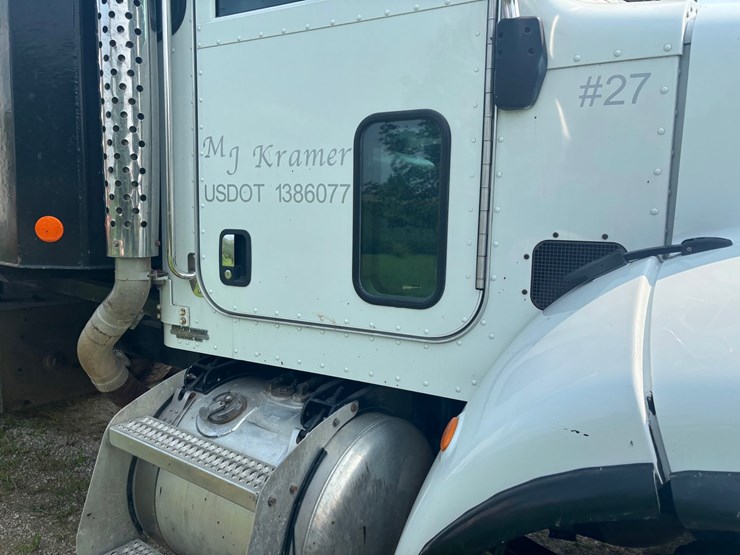 #2289-•-2006-peterbilt-tandem-axle-dump-truck-image-21