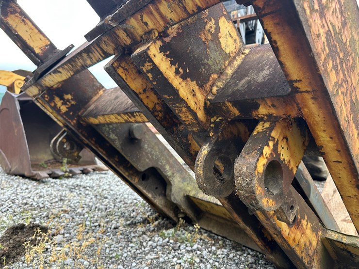 #4003-•-approx-40"-loader-forks-image-5