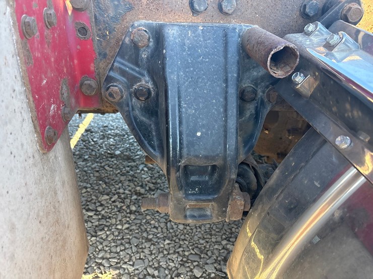 2014-kenworth-t680-image-98