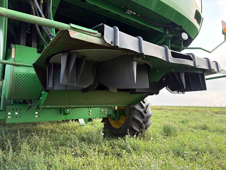 2013-john-deere-s660-image-29