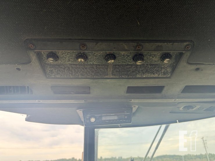 john-deere-4840-image-15