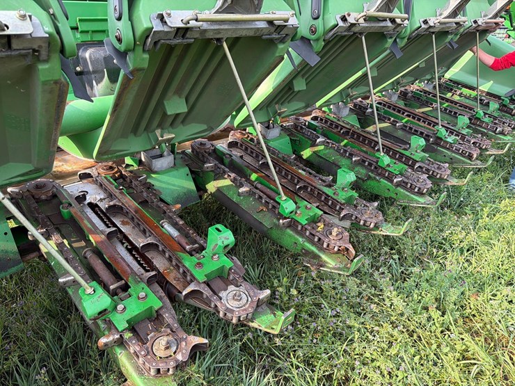 2009-john-deere-608c-image-35