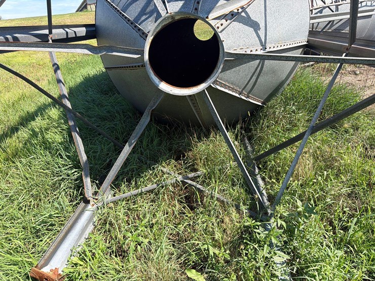 hog-slat-15-ton-bulk-bin-image-6