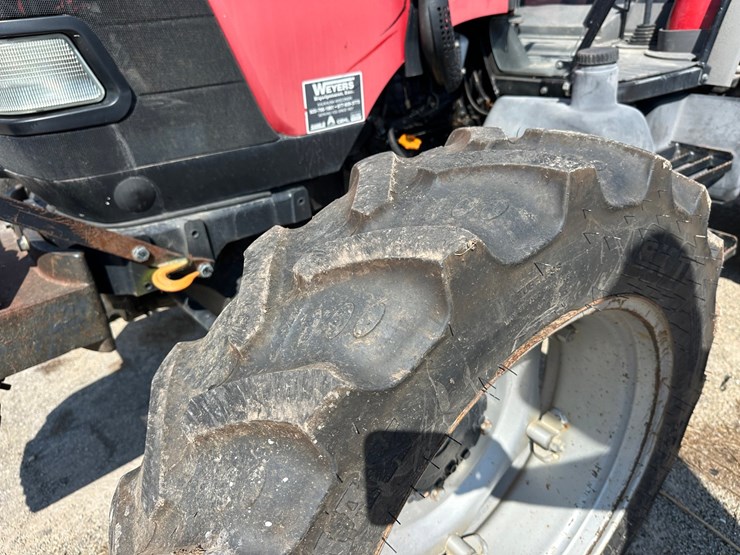 #2867-•-2008-case-jx60-4x4-tractor-image-37
