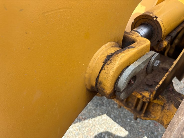 deere-444h-image-27