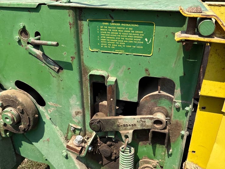 john-deere-34-image-28