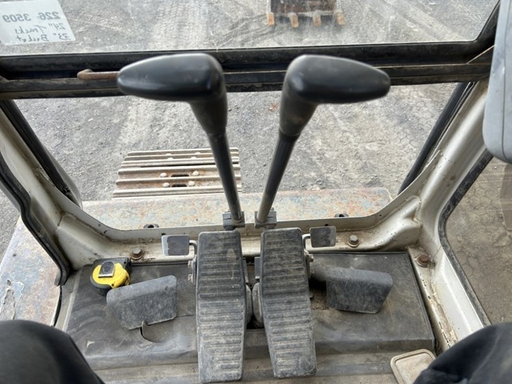 1999-kobelco-sk200-lc-image-37