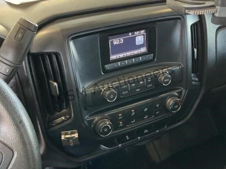 2015-chevrolet-silverado-1500-image-19