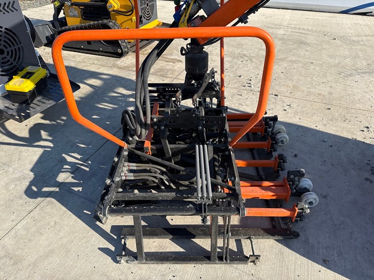 #61439-•-2013-optimas-t11-paver-laying-machine-image-5