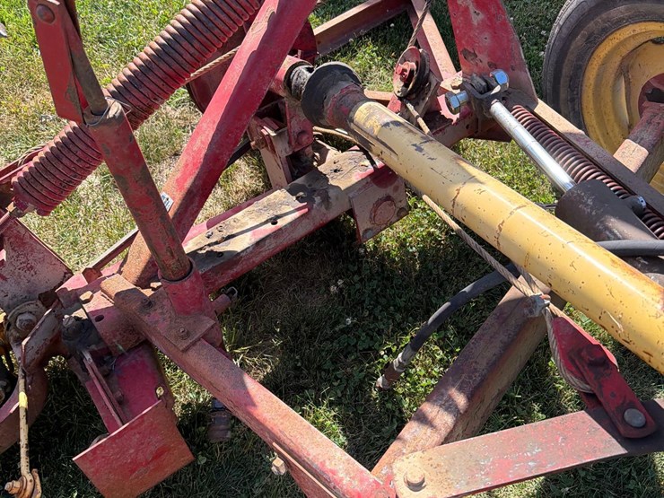 new-holland-455-image-12