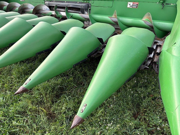 2009-john-deere-608c-image-54