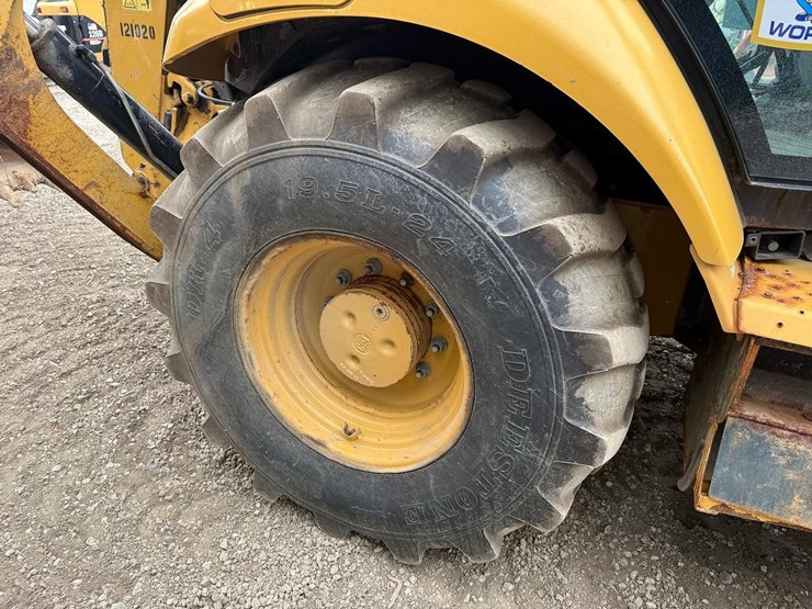 2013-caterpillar-416f-image-12