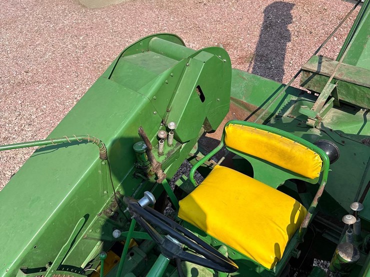 john-deere-630-image-41