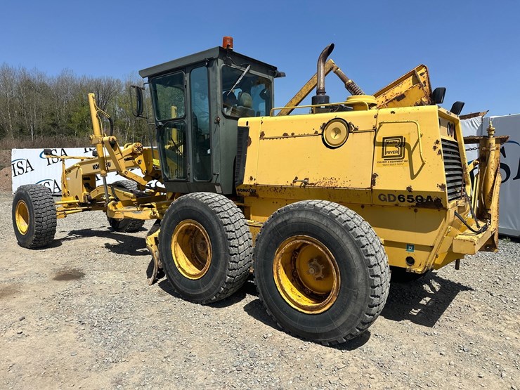 komatsu-gd650a-image-3