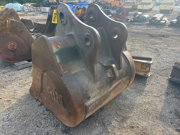 caterpillar-345-image-3