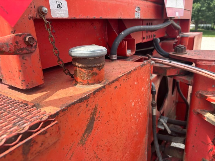 1983-massey-ferguson-4900-image-92