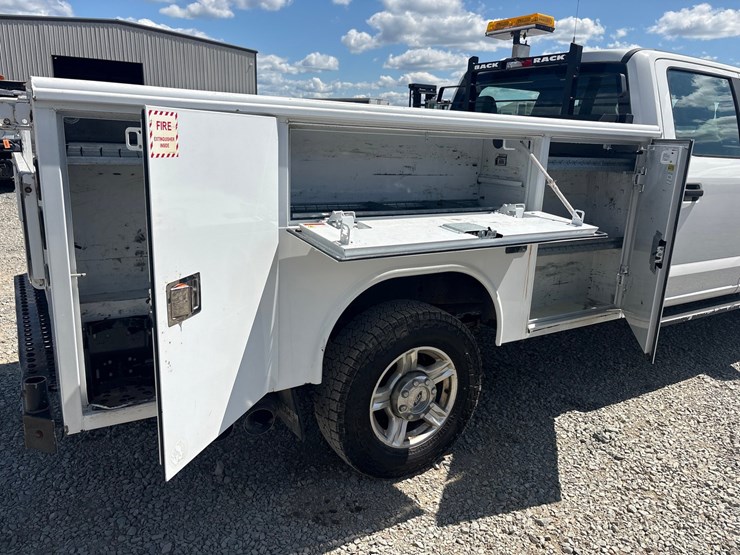 2017-ford-f350-image-30