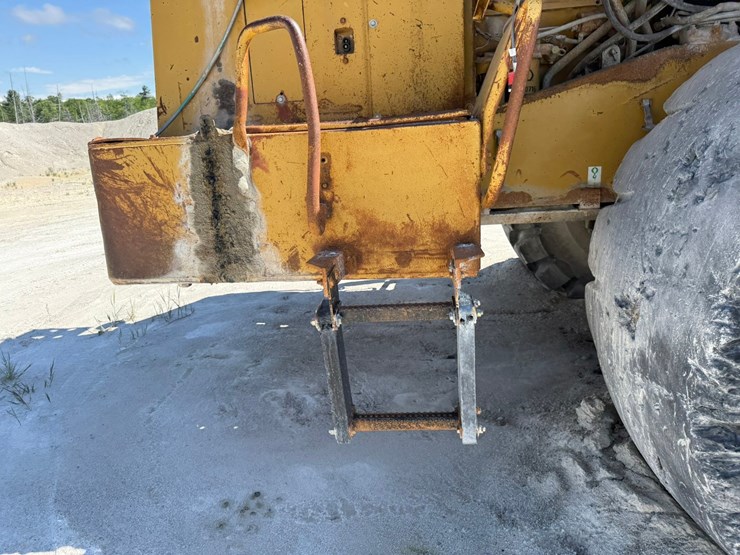 caterpillar-988-image-25