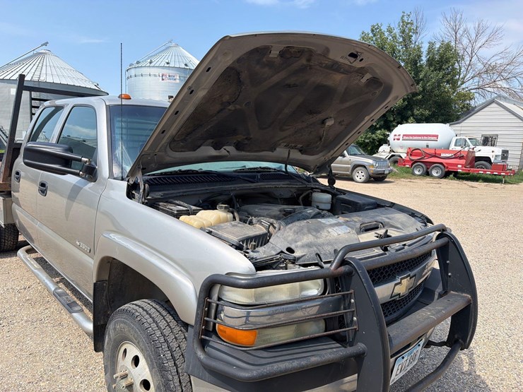 2001-chevrolet-k3500-image-10