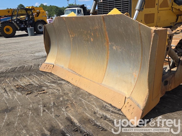 2018-deere-850k-lgp-image-15