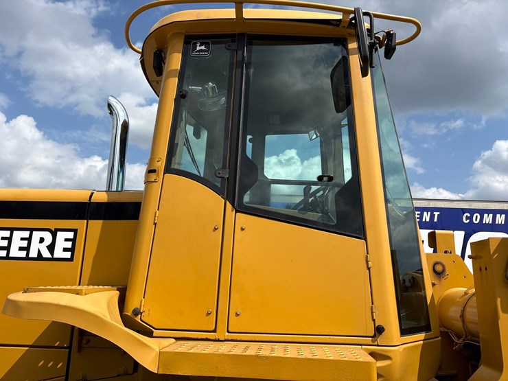 deere-444h-image-13