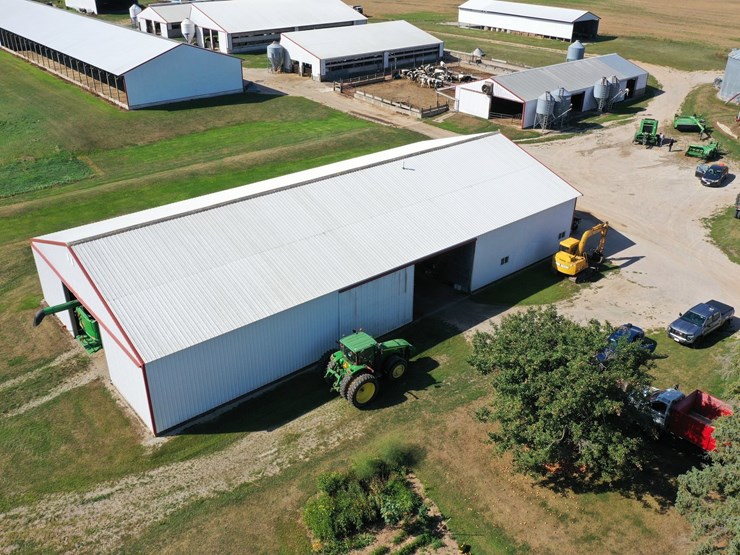 #60000-•-29.92-acre-farm-with-home,-barns-&-outbuildings-image-8