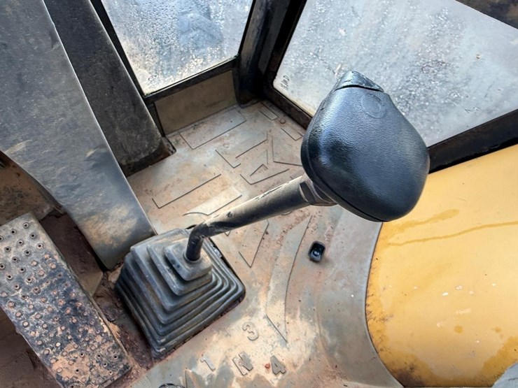 1998-caterpillar-416c-image-26