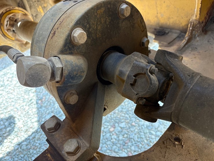 deere-444h-image-43