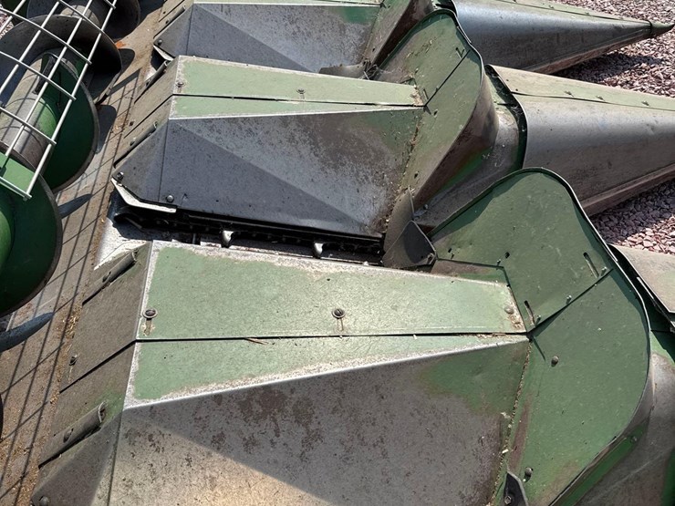 john-deere-444-image-13