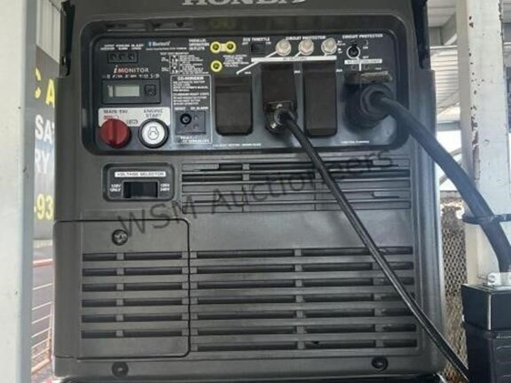 2015-ford-f550-image-14