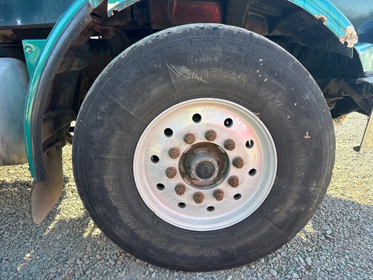 1998-peterbilt-378-image-117