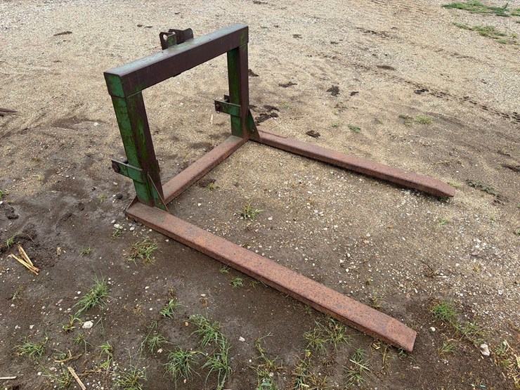 3pt-2-prong-bale-carrier-image-3