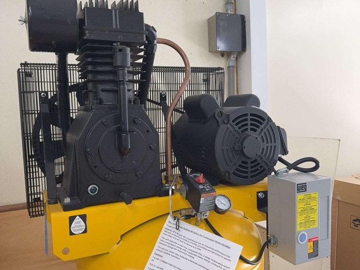 unused-dewalt-80-gallon-air-compressor-image-5