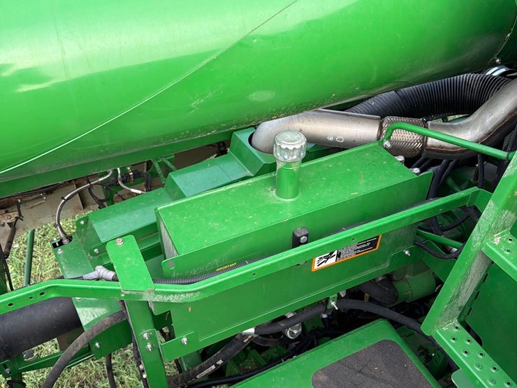 2013-john-deere-s660-image-107
