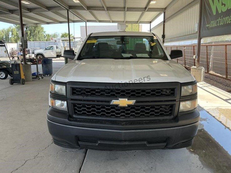 2015-chevrolet-silverado-1500-image-3