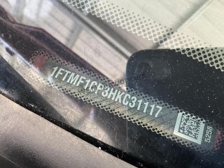 2017-ford-f150-image-14