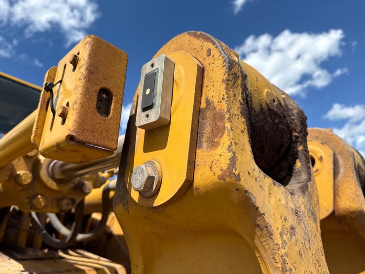 caterpillar-980g-image-18