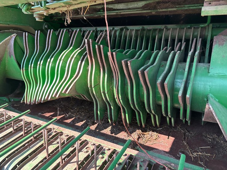 john-deere-450-image-18