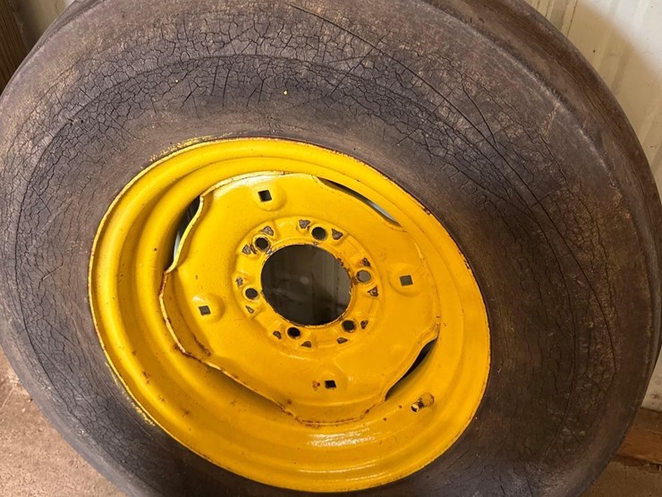 2–6-bolt-tires/rims-image-2