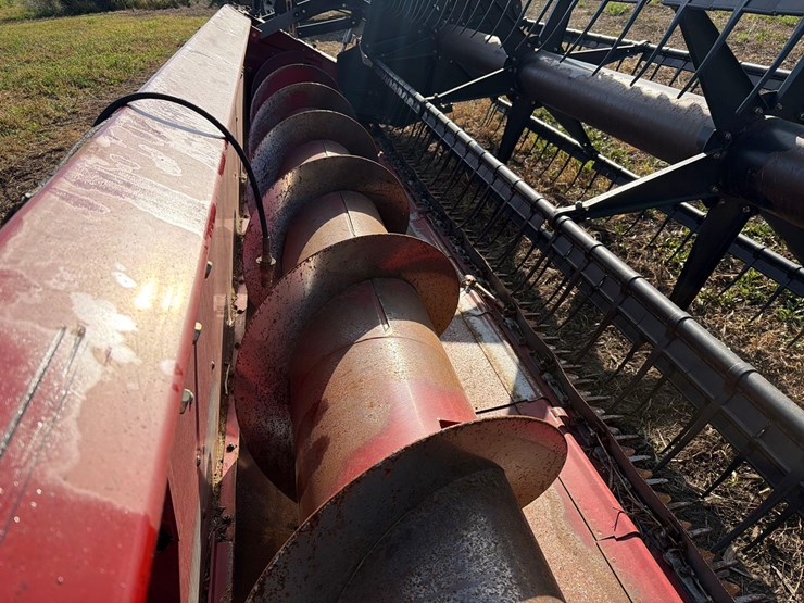 2005-case-ih-1020-image-30