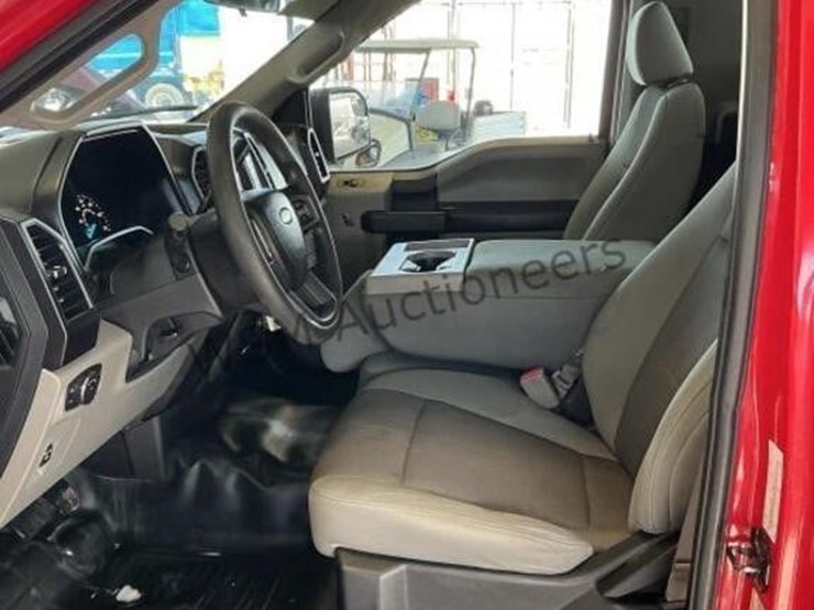 2017-ford-f150-image-22
