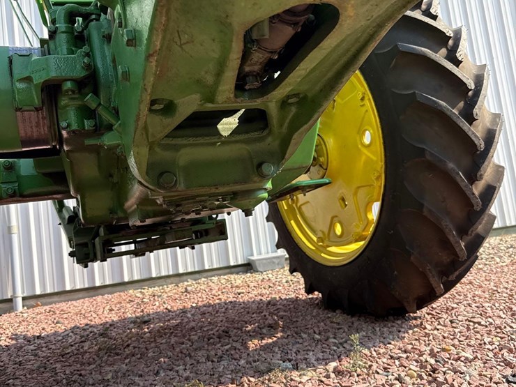 john-deere-530-image-30