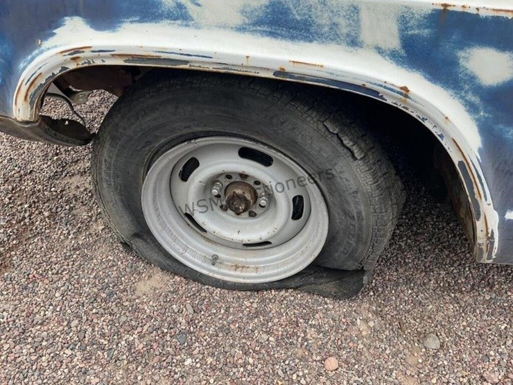 1965-chevrolet-impala-sdn-image-7